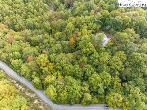 303 Poplar Rd, Beech Mountain, NC 28604 photo 4