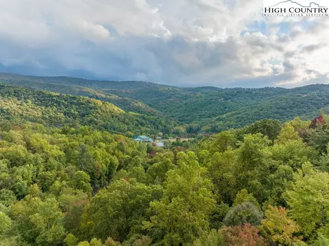303 Poplar Rd, Beech Mountain, NC 28604 photo 9