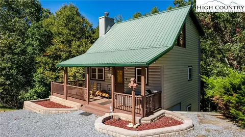 90 Isabelle Rose Way, Piney Creek, NC 28663