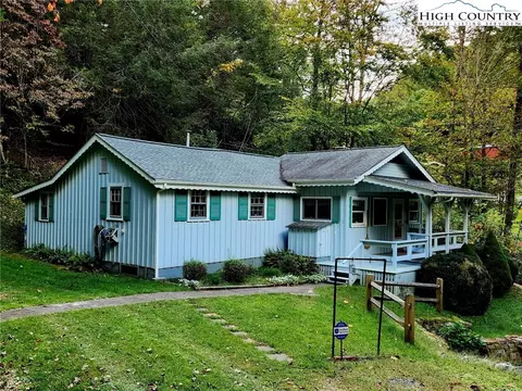 227 Bryant Combs Rd, Sugar Grove, NC 28679