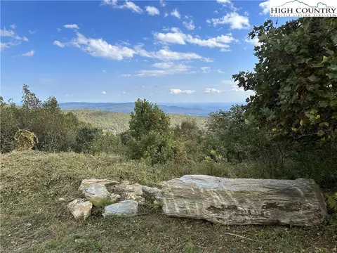 3 Green Mountain Road, Sparta, NC 28675