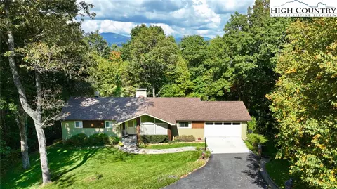 170 Teaberry Dr, Boone, NC 28607