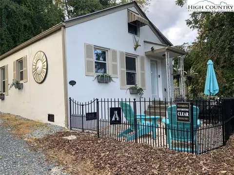 189 Brown St, Boone, NC 28607