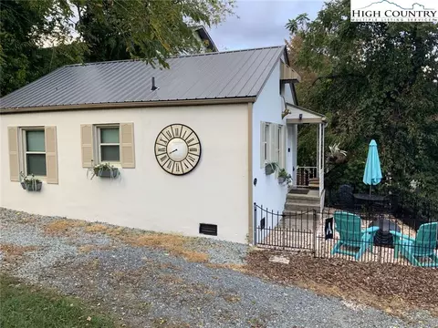 189 Brown St, Boone, NC 28607 photo 3