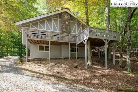 220 Lake Rd, Beech Mountain, NC 28604