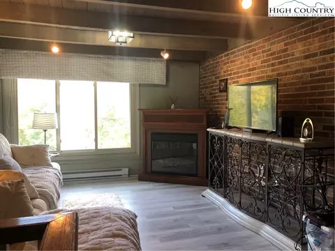 104 Snowplow Ln #5, Beech Mountain, NC 28604 photo 10