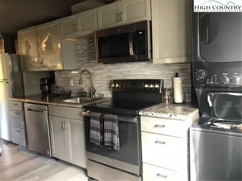 104 Snowplow Ln #5, Beech Mountain, NC 28604 photo 12