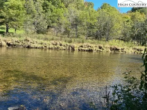 15 A K Norris Drive, Crumpler, NC 28617