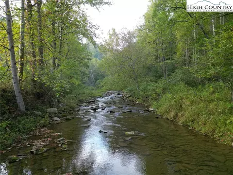 8405 Elk Creek Rd, Deep Gap, NC 28618 photo 18