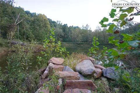 8405 Elk Creek Rd, Deep Gap, NC 28618 photo 8