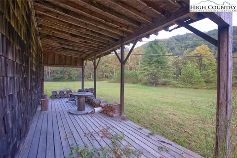 8405 Elk Creek Rd, Deep Gap, NC 28618 photo 4