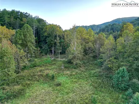 8405 Elk Creek Rd, Deep Gap, NC 28618 photo 12