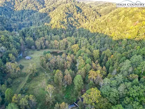 8405 Elk Creek Rd, Deep Gap, NC 28618 photo 23