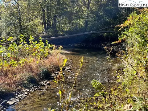 8405 Elk Creek Rd, Deep Gap, NC 28618 photo 33