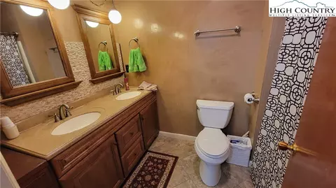 198 Locust Hl, Boone, NC 28607 photo 12