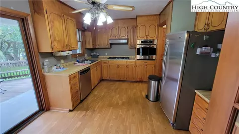 198 Locust Hl, Boone, NC 28607 photo 6