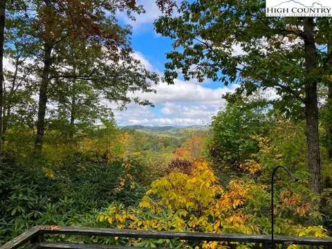 199 Stonewall Ln, Newland, NC 28657