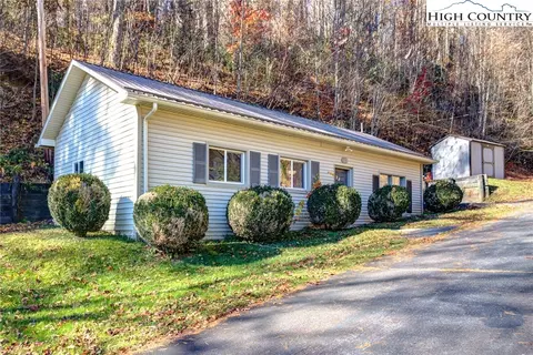 129 Edna St, Boone, NC 28607
