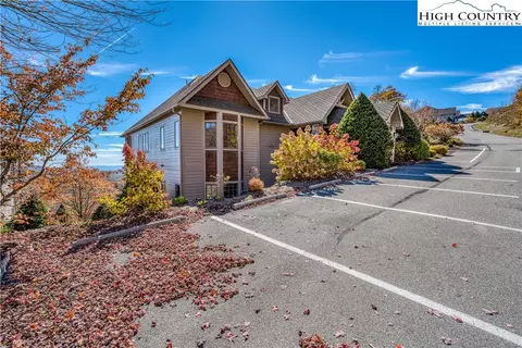 461 Craggy Pointe #1-C, Sugar Mountain, NC 28604