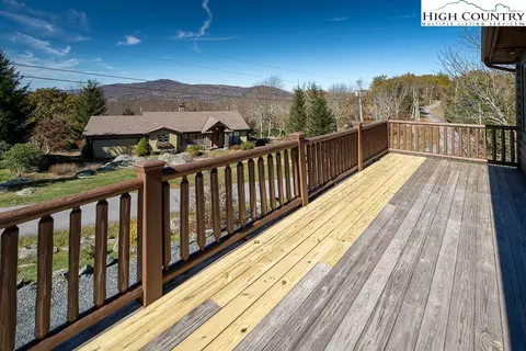 285 Four Diamond Dr, Seven Devils, NC 28604 photo 31