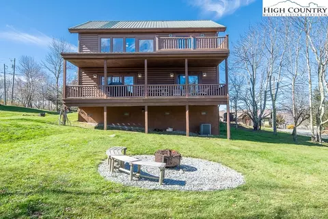 285 Four Diamond Dr, Seven Devils, NC 28604