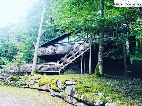 242 Charter Hills Rd, Beech Mountain, NC 28604
