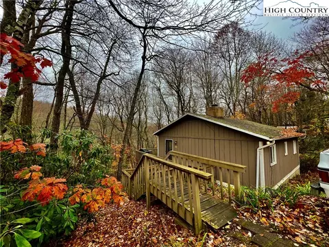 250 Williams Ridge Rd, Boone, NC 28607 photo 2