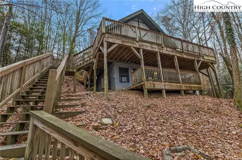 273 Greenbriar Rd, Beech Mountain, NC 28604