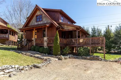 56 Eagle Cottage Ln #7, Banner Elk, NC 28604