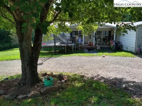 178 Joe Pl, Sparta, NC 28675