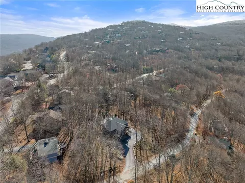 View/Area - 103 Wintergreen Way Rd, Beech Mountain, NC 28604 photo 4 of 8