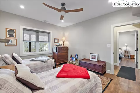 Bedroom - 103 Wintergreen Way Rd, Beech Mountain, NC 28604 photo 4 of 9