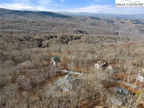 View/Area - 103 Wintergreen Way Rd, Beech Mountain, NC 28604 photo 7 of 8