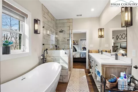 Bath - 103 Wintergreen Way Rd, Beech Mountain, NC 28604 photo 1 of 5