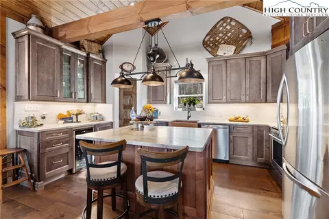 Kitchen - 103 Wintergreen Way Rd, Beech Mountain, NC 28604 photo 5 of 9