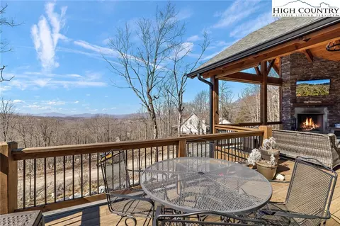 Exterior - 103 Wintergreen Way Rd, Beech Mountain, NC 28604 photo 3 of 6