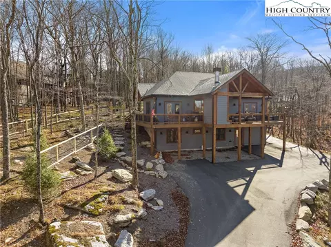 Exterior - 103 Wintergreen Way Rd, Beech Mountain, NC 28604 photo 1 of 6
