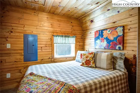 4180 Three Top Rd, Todd, NC 28684 photo 10