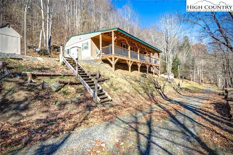 4180 Three Top Rd, Todd, NC 28684