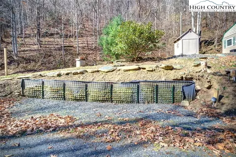 4180 Three Top Rd, Todd, NC 28684 photo 25