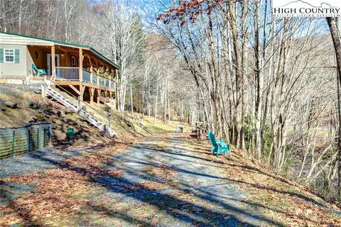 4180 Three Top Rd, Todd, NC 28684 photo 2