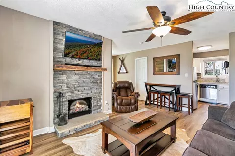 301 Pinnacle Inn Rd #4101, Beech Mountain, NC 28604