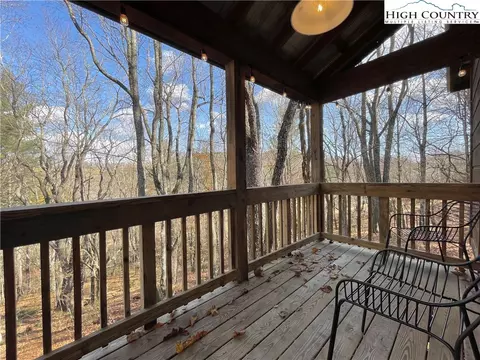 350 Red Feather Trl, Boone, NC 28607 photo 6