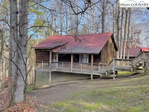 282 Red Feather Trl, Boone, NC 28607 photo 2