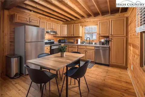 282 Red Feather Trl, Boone, NC 28607 photo 4