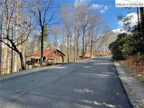 300 Red Feather Trl, Boone, NC 28607 photo 15
