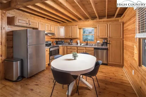 300 Red Feather Trl, Boone, NC 28607 photo 5