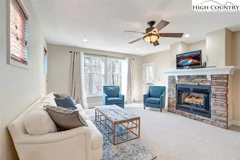 481 Peaceful Haven Dr #611, Boone, NC 28607