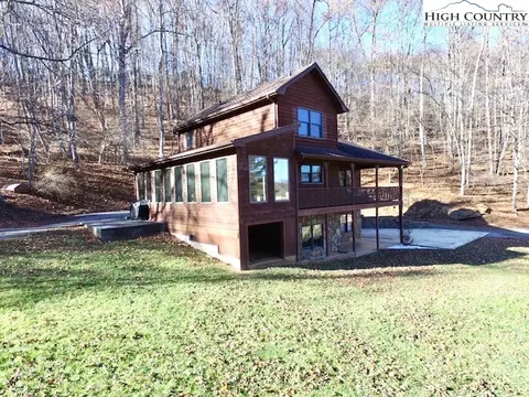 248 Shoaf Ln, Warrensville, NC 28693