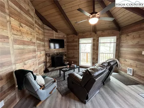 103 Hornbeam Rd #A3, Beech Mountain, NC 28604